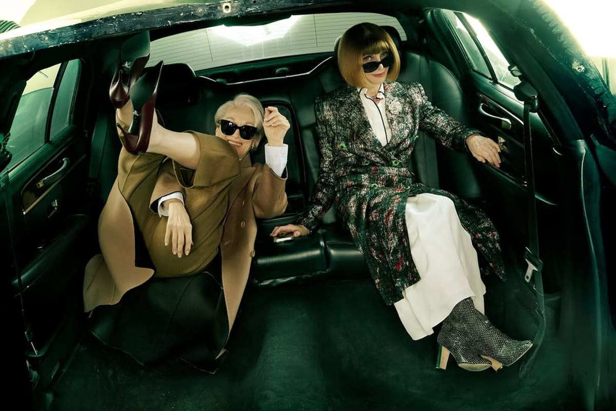 Los looks de Meryl Streep y Anna Wintour en la portada de Vogue, con guiños a El diablo viste a la moda