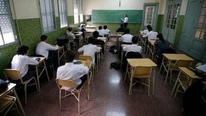 Los machetes siguen vigentes en el colegio