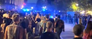 Una camioneta atropelló a varias personas durante la marcha por el Día del Orgullo: hay un muerto y al menos 16 heridos
