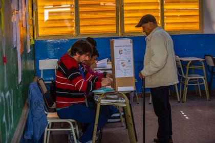 Los mayores de 70 años pueden elegir no votar