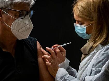 Los médicos no recomiendan la hipervacunación como estrategia para mejorar la inmunidad adaptativa