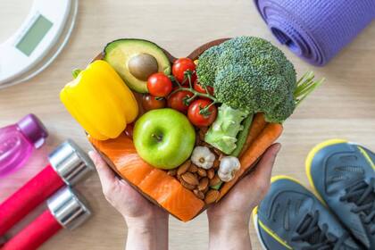 Los mejores batidos hechos con frutas y verduras naturales (Foto: iStock)