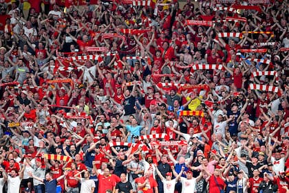 Hinchas de Liverpool que colmaron el Wanda Metropolitano de Madrid para ver a su equipo campeón de Europa