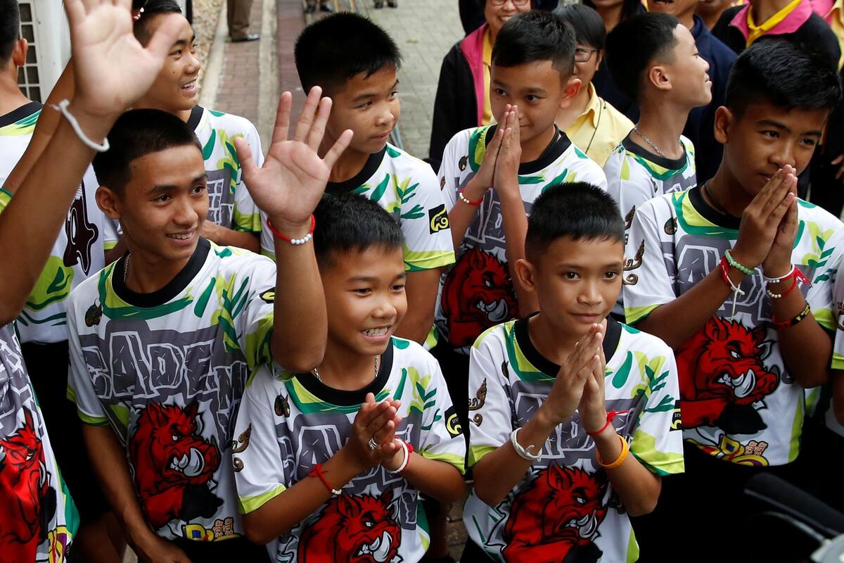 Los menores de entre 11 y 16 años, junto a su entrenador de 25, quedaron atrapados el 23 de junio en una cueva inundada