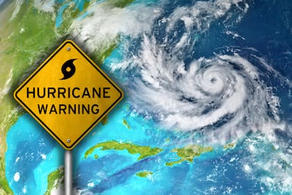 Los meteorólogos monitorean una perturbación tropical en el Atlántico central que podría convertirse en la tormenta Melissa al desplazarse hacia el Caribe