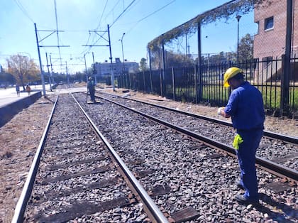 Los metrodelegados señalan que la empresa concesionaria se había comprometido en finalizar la automatización de los cambios de vías del Premetro "en un plazo de 180 días” señala el cambio de el cual se comprometían a finalizar la automatización de los cambios de vías del Premetro en un plazo de 180 días”