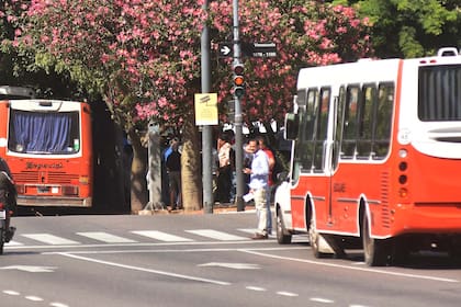 Los micros escolares que transporten manifestantes perderán la licencia
