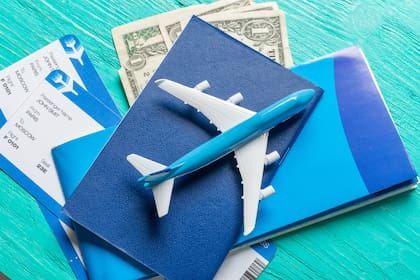 Los miembros de una familia que viajan juntos deben declarar montos combinados mayores a US$10.000