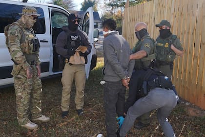 Los migrantes de Carolina del Norte tienen derechos ante una detención del ICE o la Patrulla Fronteriza