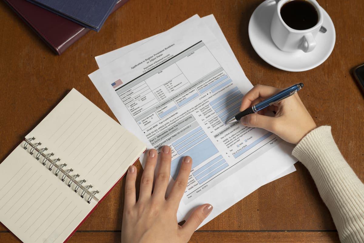 Los migrantes ilegales deberían llevar consigo una serie de documentos