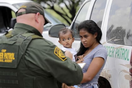 los migrantes no autorizados representaron el 3.3% de la población total en 2022