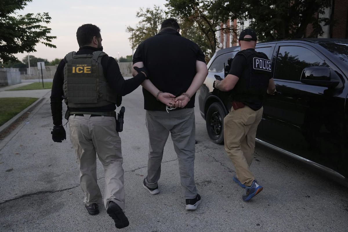 Los migrantes pueden utilizar una simple expresión de siete palabras en español para reducir sus posibilidades de deportación en California