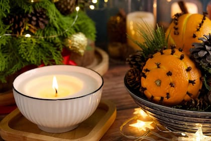 Los migrantes venezolanos aún mantienen sus tradiciones y rituales en Estados Unidos; este es uno para darle la bienvenida al espíritu de la Navidad (Pexels/NayNyo)