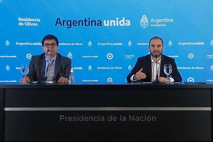 Los ministros de Trabajo, Claudio Moroni y de Economía, Martín Guzmán, brindaron los detalles de la medida en conferencia de prensa