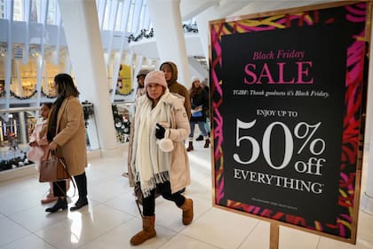 Los minoristas adelantan sus promociones de Black Friday, Foto: Archivo.