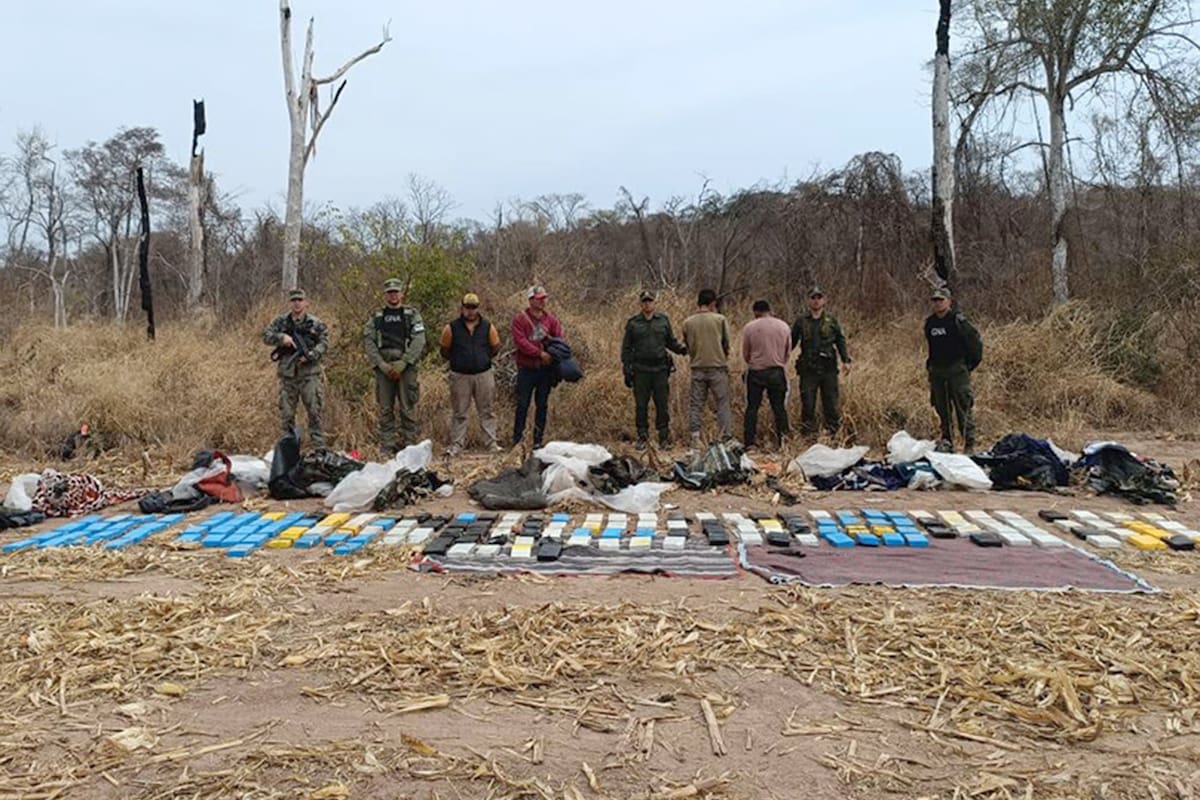 Los mochileros llevaban 195 kilos de cocaína en sus mochilas