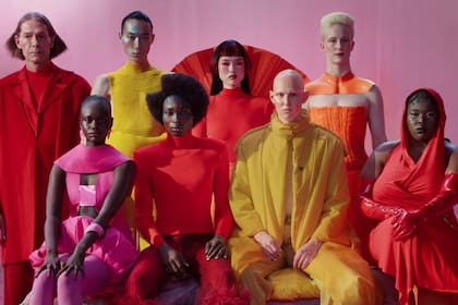 Los modelos de la publicidad de Jaguar que generó polémica