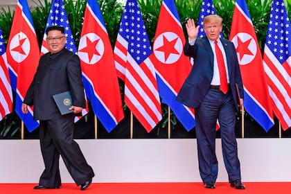 Los líderes de EE.UU. y Corea del Norte protagonizaron un momento histórico