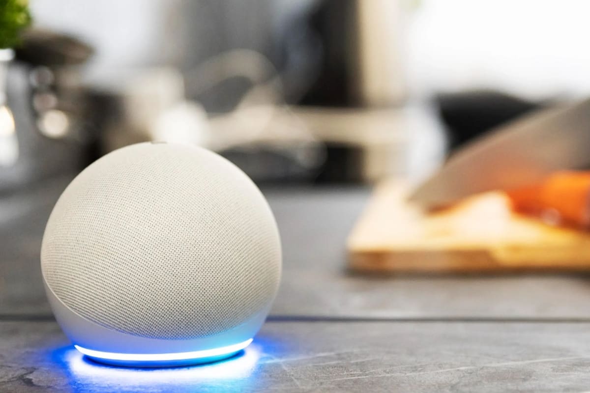 Los motivos por los cuales Alexa se pone de color blanca