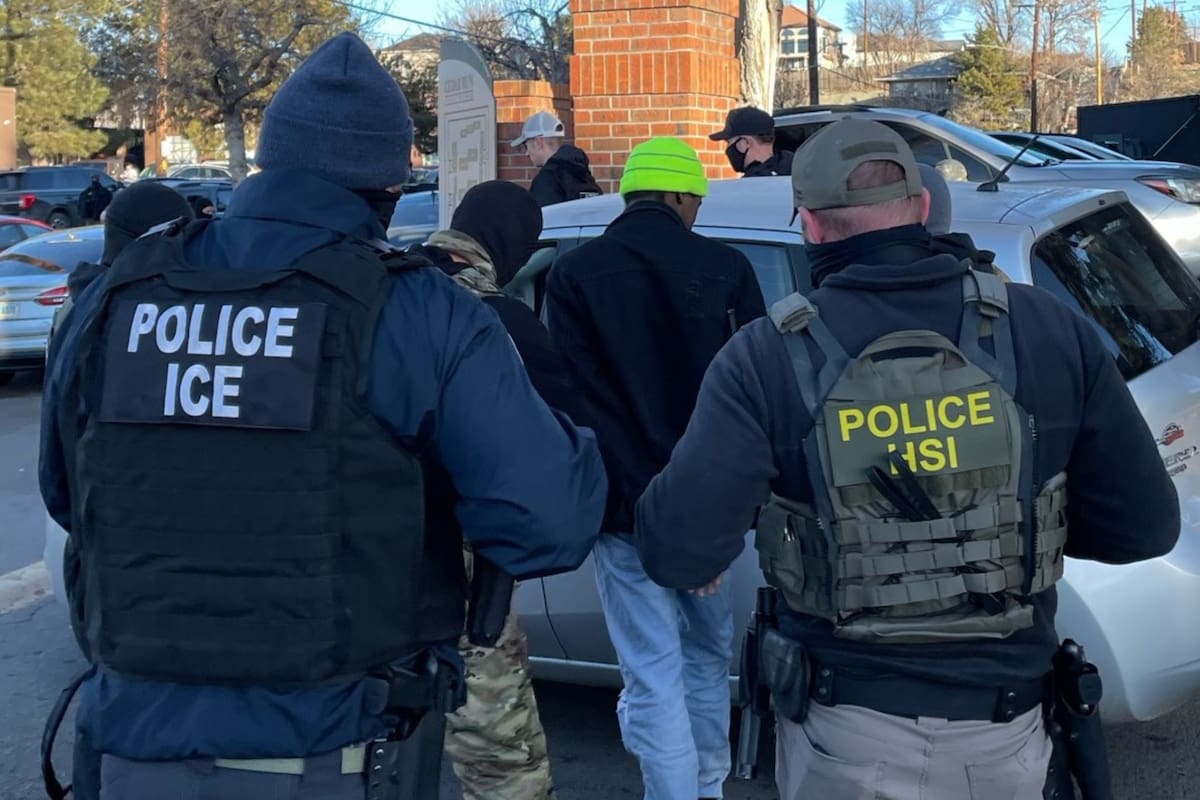 Los motivos por los cuales el ICE libera presos que fueron detenidos en las redadas