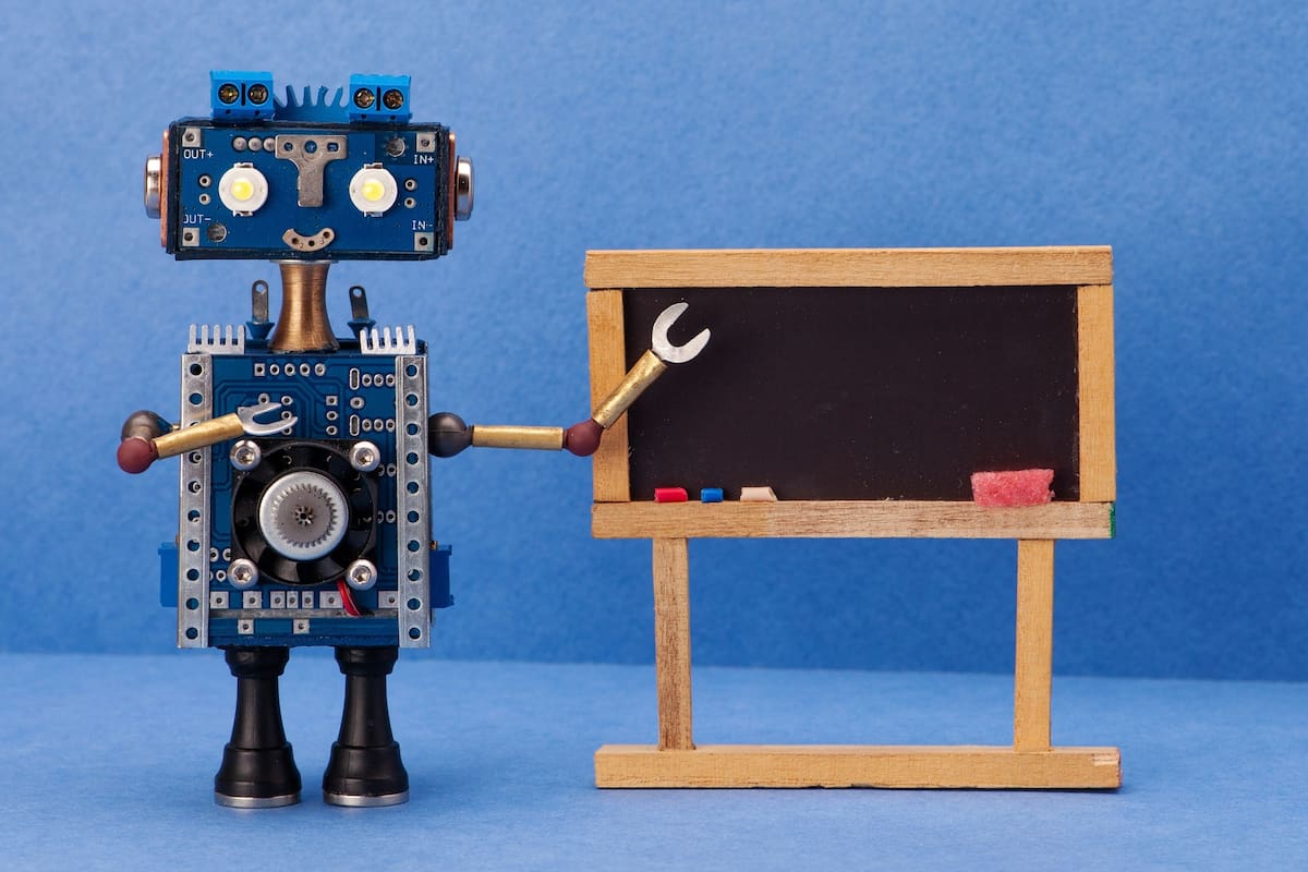 Los motores de inteligencia artificial generativa llegan a las apps para estudiantes, sumando funciones y complementos