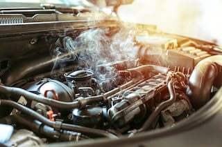 ¿Es malo calentar el auto antes de salir?