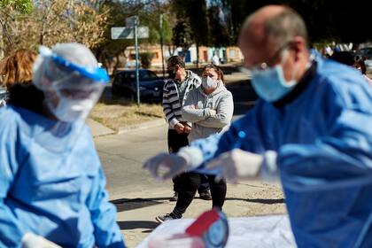 Los muertos por coronavirus Covid-19 en el país superaron los 11.000