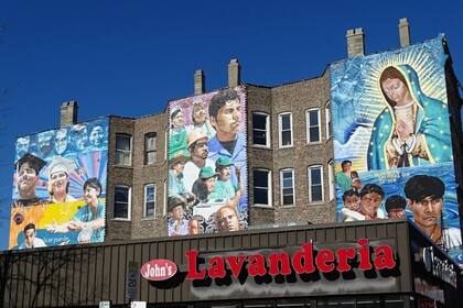 Los murales en el distrito se restauran y se repintan continuamente hasta el día de hoy y reflejan la cultura latina de sus habitantes