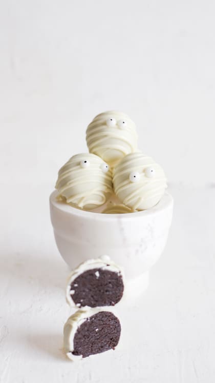 Los murciélagos y las momias de chocolate son una alternativa dulce y original para celebrar Halloween (Foto: Instagram @sweetshamilton)