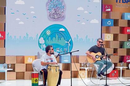 Los músicos de La Zimbabwe cerraron el encuentro