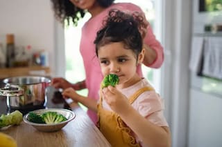 Seis formas respaldadas por la ciencia para lograr que los niños coman verduras