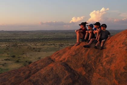 Los niños viven las experiencias que sus padres le regalan (Foto Instagram @pleinleursyeux)