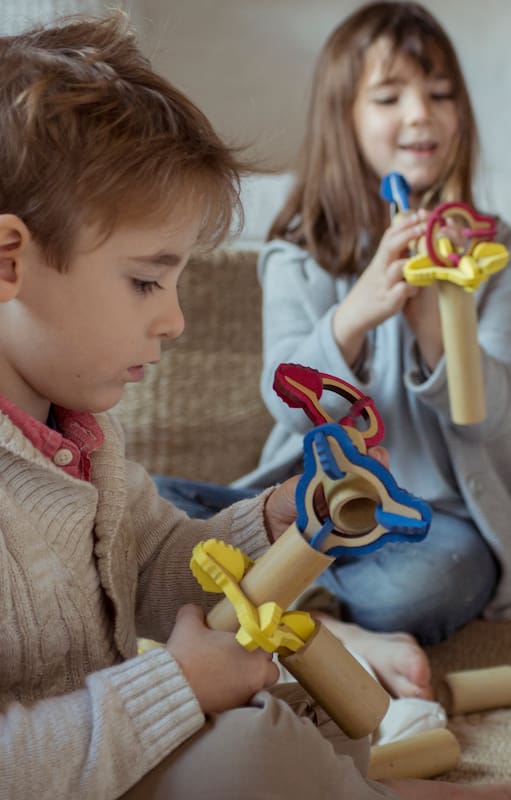 Los nodos de bambú, que se conectan por encastre, permiten variadas posibilidades constructivas