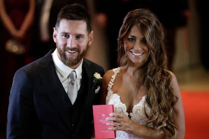 Antonela Roccuzzo eligió la foto más tierna con Lionel Messi para recordar su aniversario - LA NACION