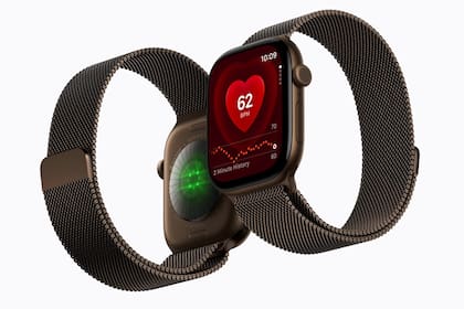 Los nuevos Apple Watch 12 y Ultra 4 traen una función que registra los últimos 15 segundos de audio alrededor nuestro, y también permiten generar un resumen diario de las cosas que se dijeron cerca nuestro