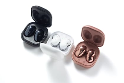 Los nuevos auriculares earbuds de Samsung estarán disponibles en negro, blanco y bronce