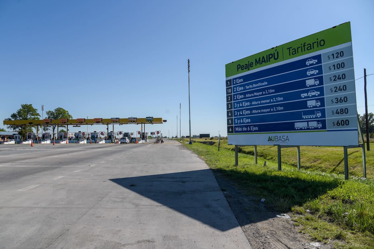 Los nuevos precios de los peajes y el combustible elevan los costos del viaje al mar