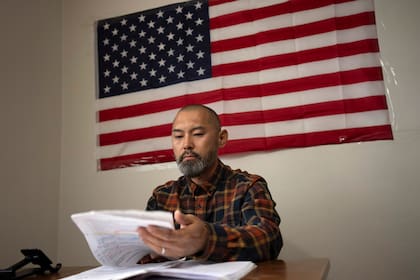 Los nuevos requisitos se suman a los ya establecidos por Trump, que implican inspecciones más estrictas para verificar que los conductores cumplan con el requisito de hablar y entender el inglés