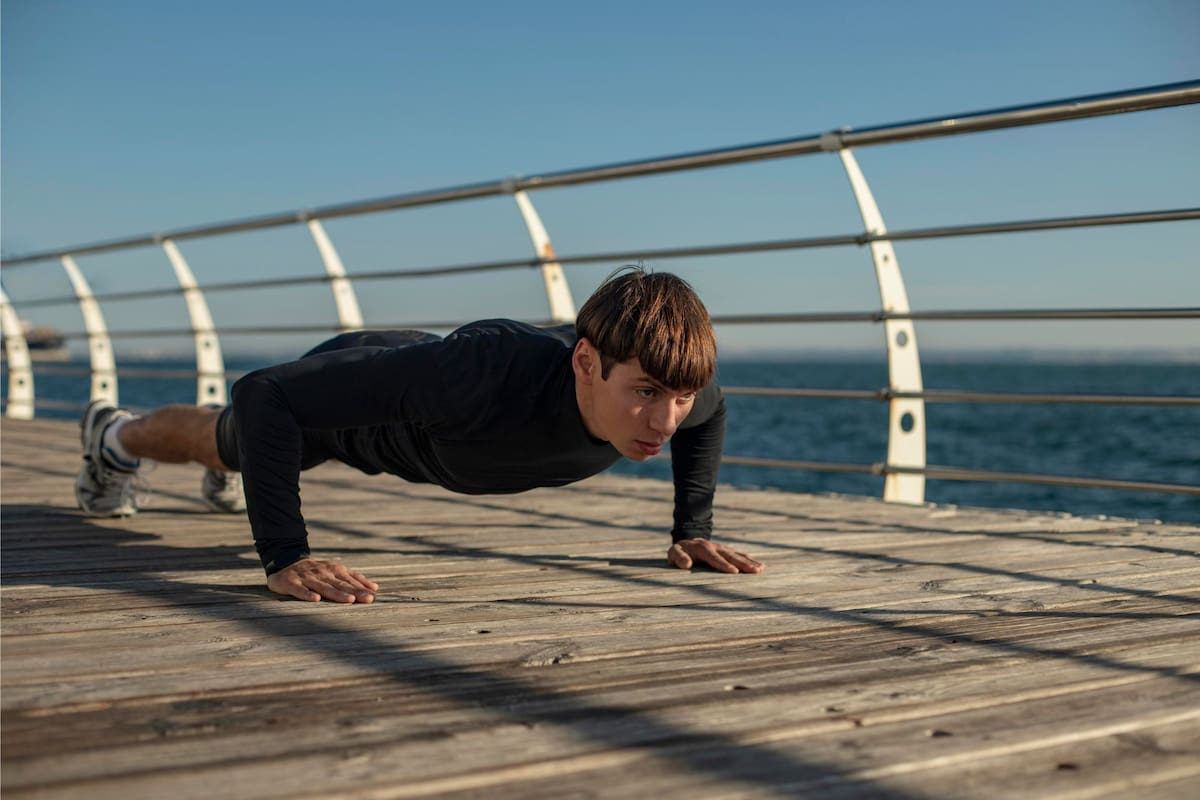 Los objetivos de fitness realistas pueden motivar a aquellas personas a las que les cuesta seguir rutinas de entrenamiento