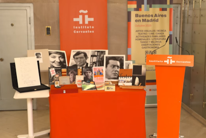 Los objetos de María Elena Walsh y Sara Facio que quedarán en la Caja de las Letras del Instituto Cervantes