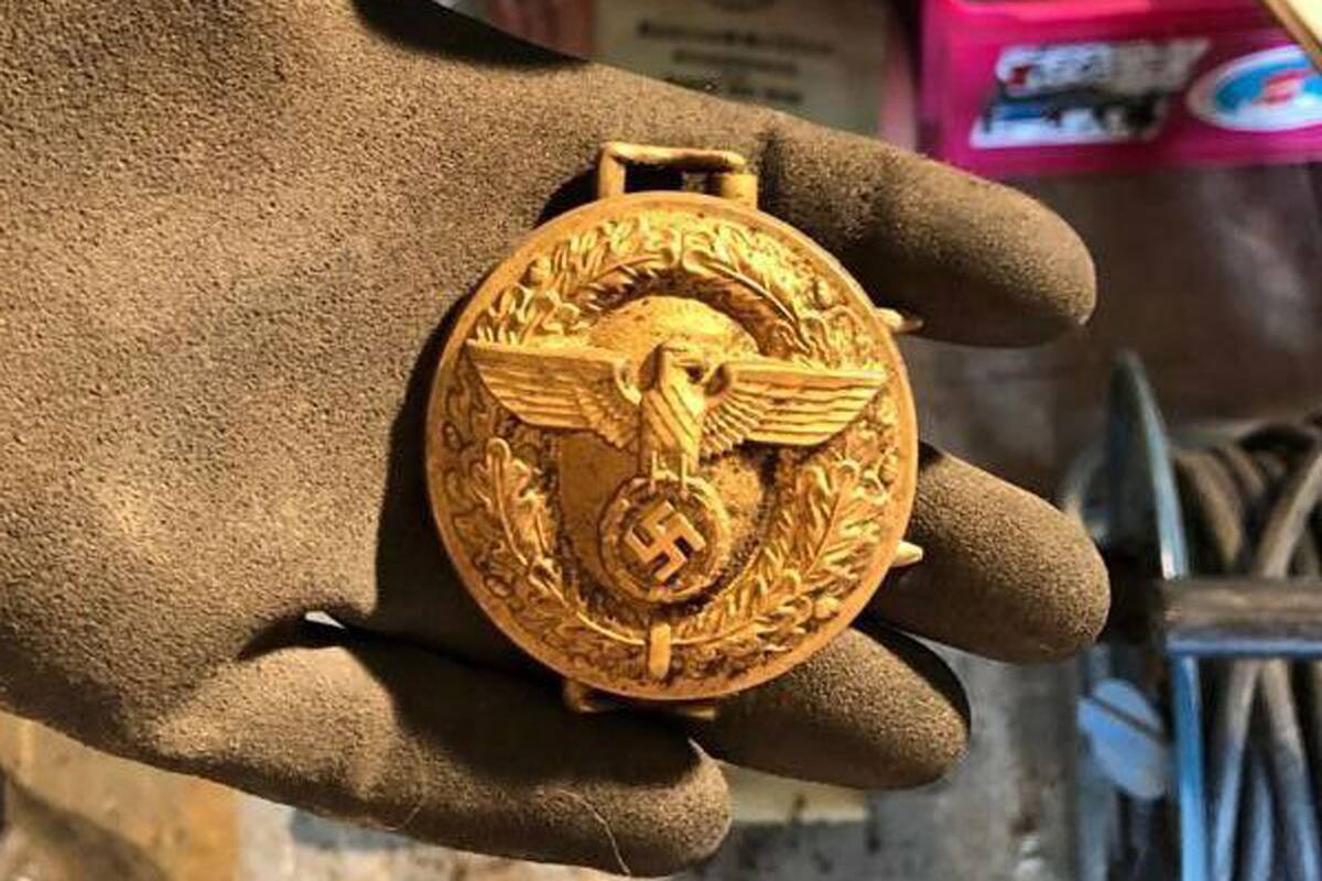 Los objetos fueron descubiertos en un hueco en la pared y habrían permanecido ocultos por más de 75 años