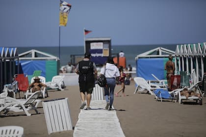 Los operativos incluyeron varios balnearios de la Costa Atlántica; se detectaron diferencias de hasta 150% entre ventas observadas y declaradas y las principales irregularidades se identificaron en restaurantes, cervecerías y bares