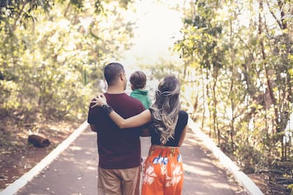 Los padres y madres tienen responsabilidades para hacer cumplir los derechos del niño
