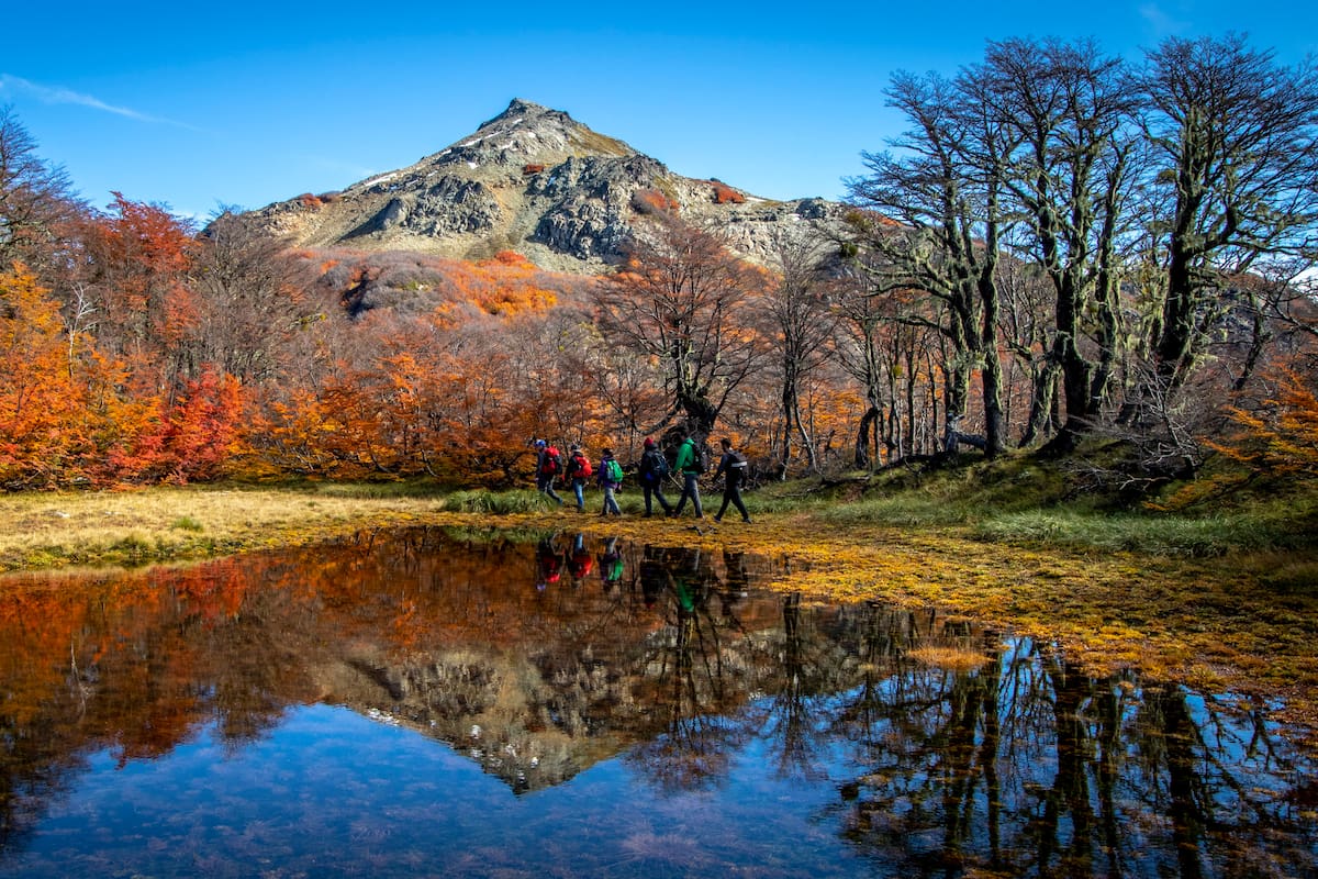 Los paisajes de San Marín de los Andes teñidos de ocres, naranjas y rojos, típicos del otoño