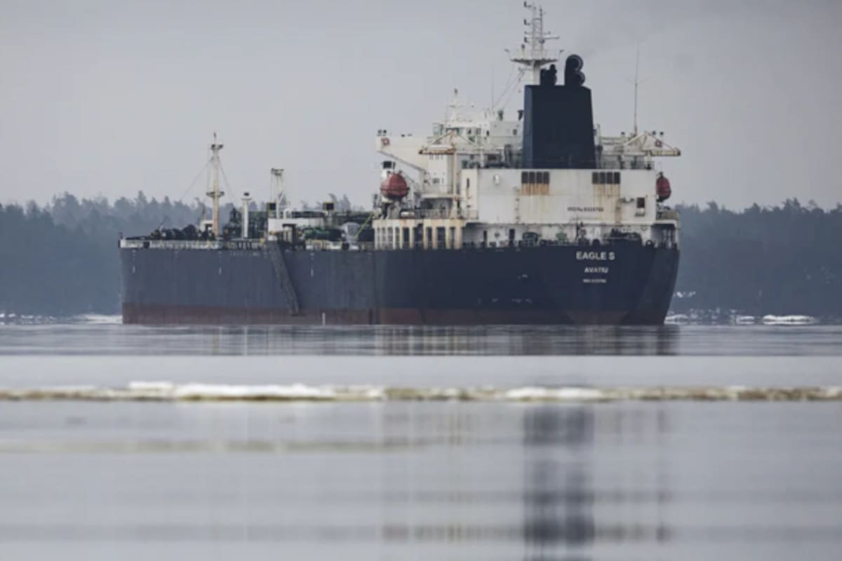 Los países bálticos temen un mayor riesgo de derrames de petróleo por parte de la "flota fantasma" de petroleros de Rusia
