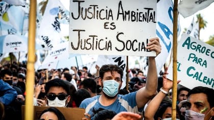 Los países en desarrollo exigen a los países ricos que cumplan su promesa de aportar 100.000 millones de dólares anuales para ayudar a otras naciones a adaptarse al cambio climático