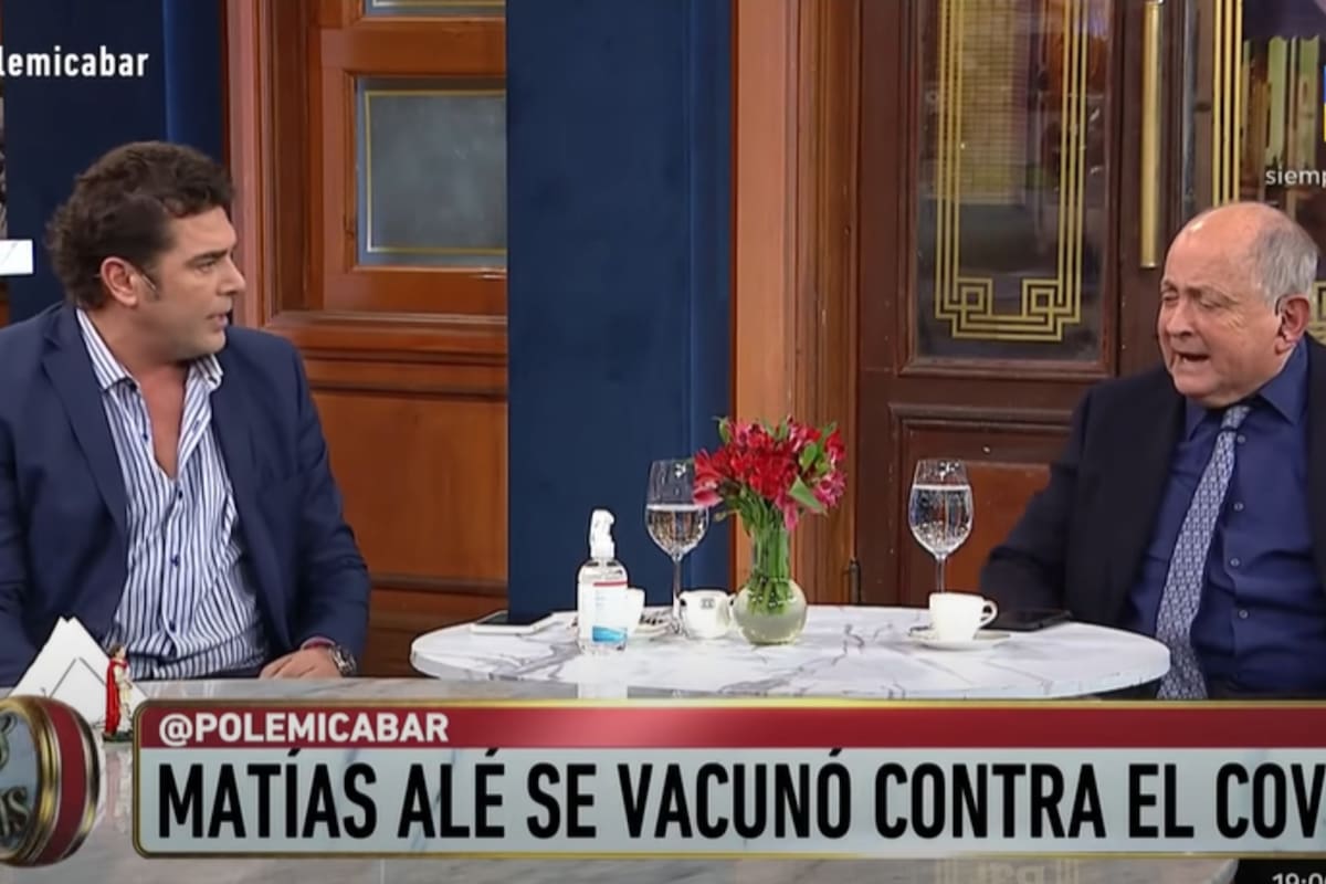 Los panelistas se cruzaron en vivo por el plan de vacunación. Fuente: América
