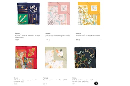 Los pañuelos icónicos de Hermès, entre los obsequios posibles de Icardi a Nara. Captura: Farfetch