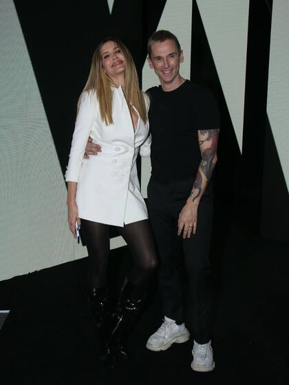 Los papás de la criatura: Guillermina Valdes y Fabián Paz, orgullosos de su nueva colección