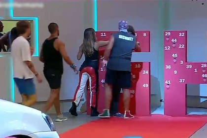 Los participantes debieron elegir entre un gran número de llaves (Captura video)